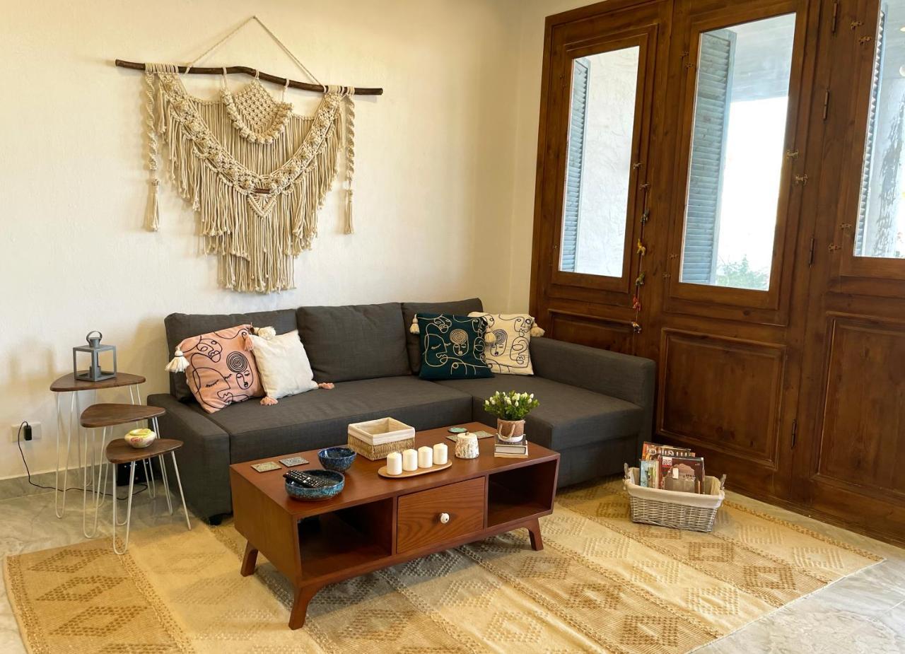 Elegant Studio near IOS Hotel #8 in Al `Alamayn, Egypt