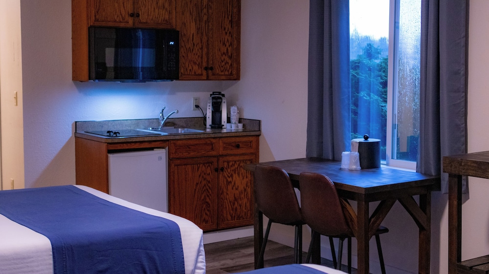 Chateau Westport Resort - photo 22