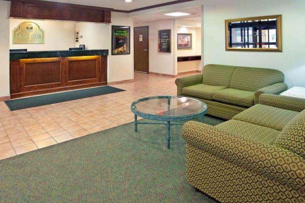 Norwood Inn & Suites by BlissPoint Post Rd Indianapolis - photo 48