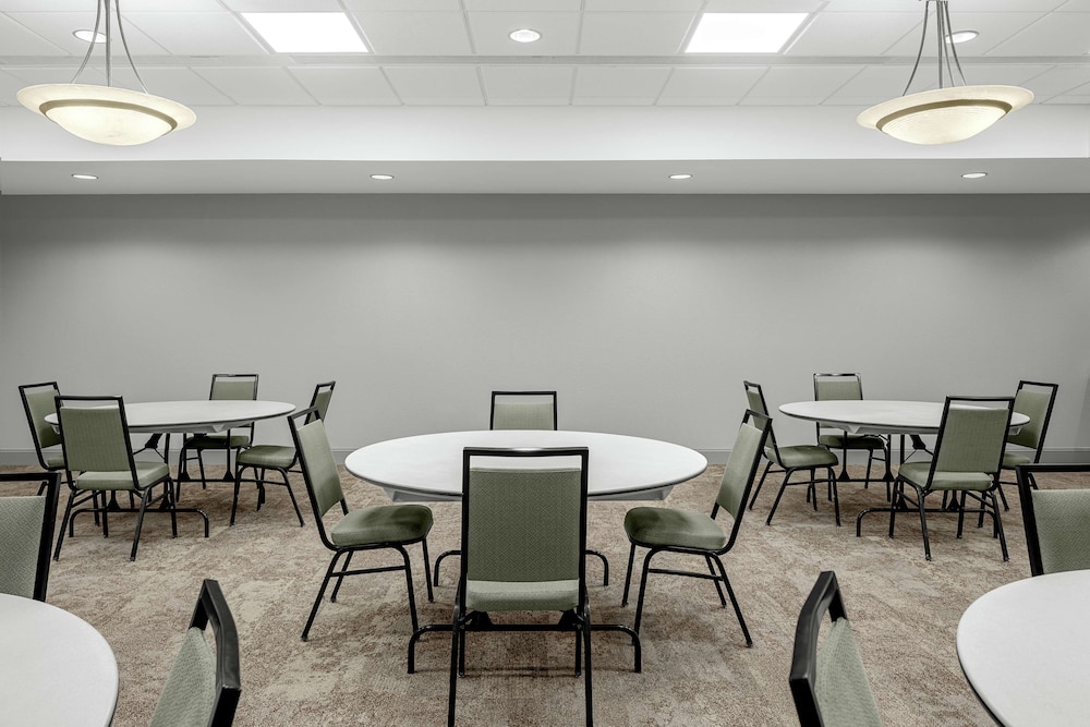 Hilton Garden Inn Wilmington Mayfaire Town Center - photo 43