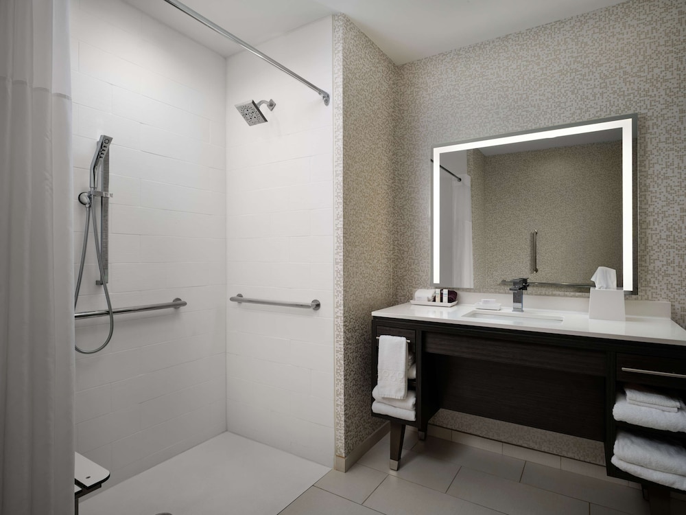 Hampton Inn Troy - photo 11