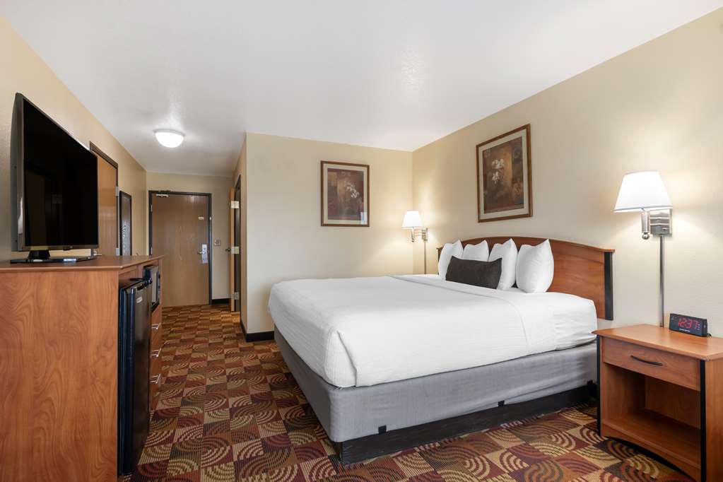 Best Western Laramie Inn & Suites - photo 16