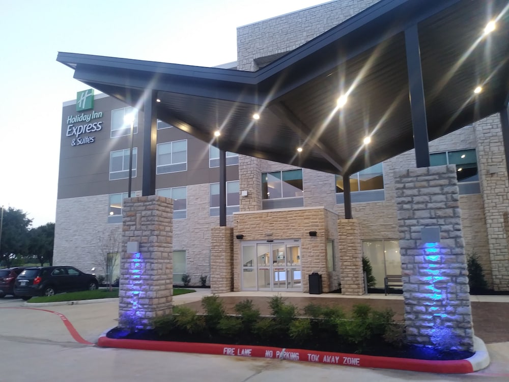 Holiday Inn Express & Suites Sugar Land SE Missouri City by IHG - photo 29