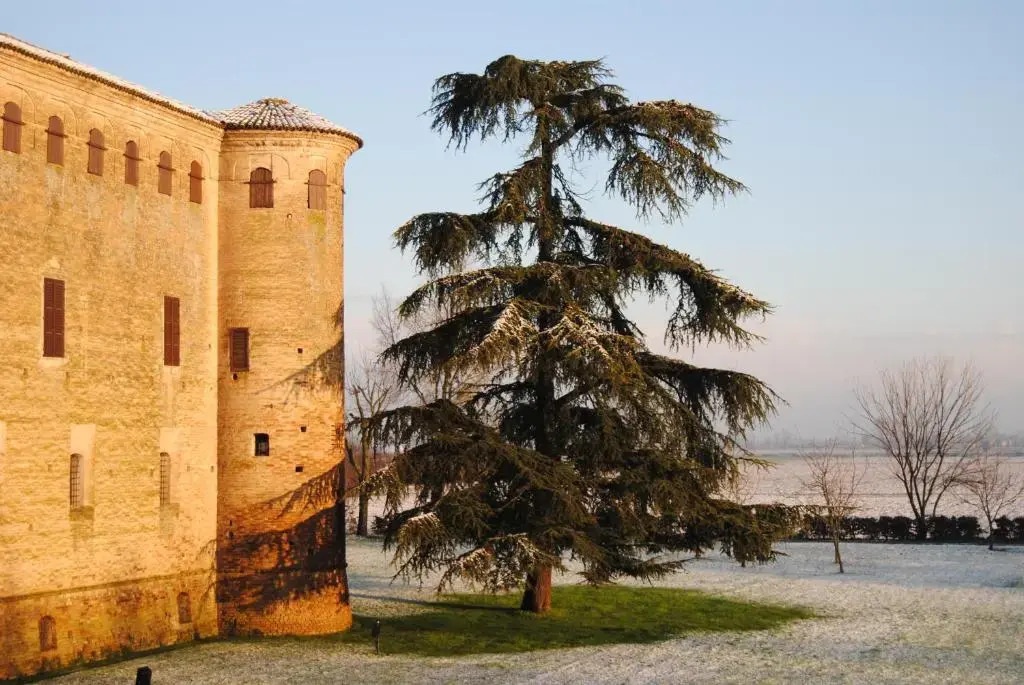 Locanda Del Re Guerriero — 4-Star Luxury Hotel in San Pietro In Cerro, Italy