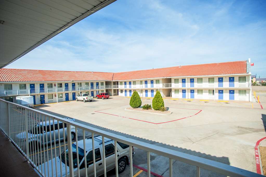 Motel 6 Corsicana TX - photo 5