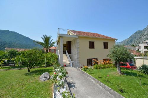 Grünner Apartments — 4-Star Luxury Hotel in Dobrota, Montenegro