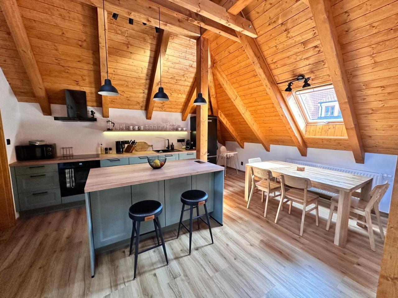Apartmán Na Hradbách — 4-Star Luxury Hotel in Jindrichuv Hradec, Czech Republic