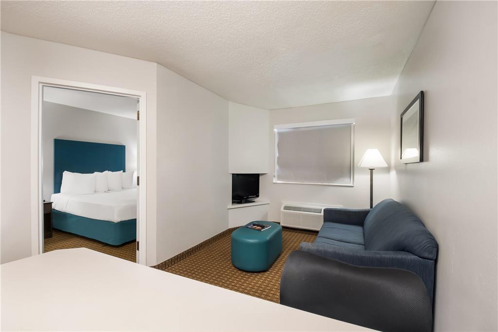MainStay Suites Chattanooga Hamilton Place - photo 38