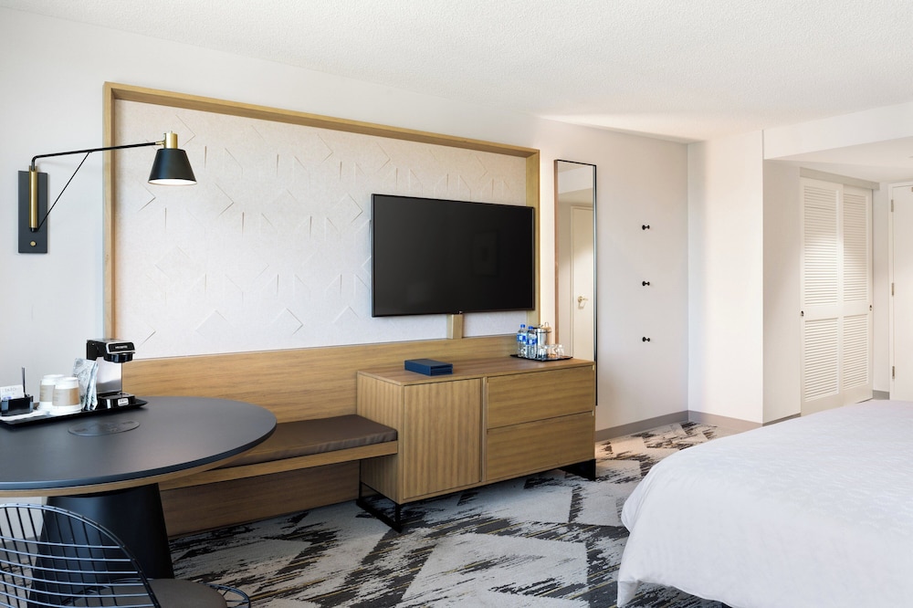 Sheraton Cerritos Hotel - photo 25