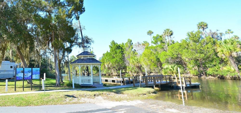 Crystal Isles RV Resort - photo 8