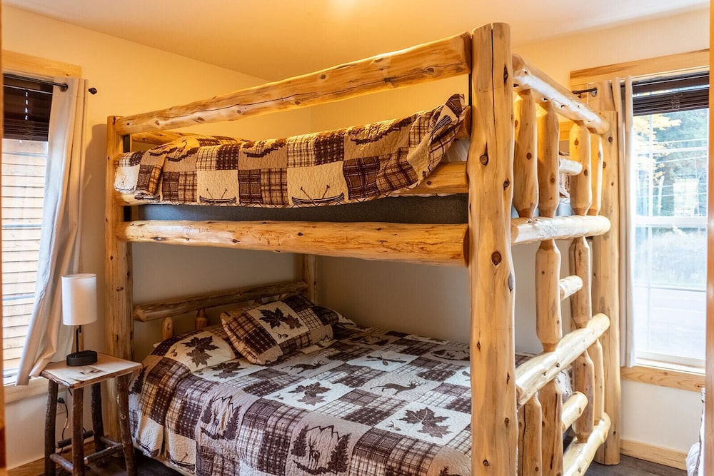 Keweenaw Waters Resort - photo 41
