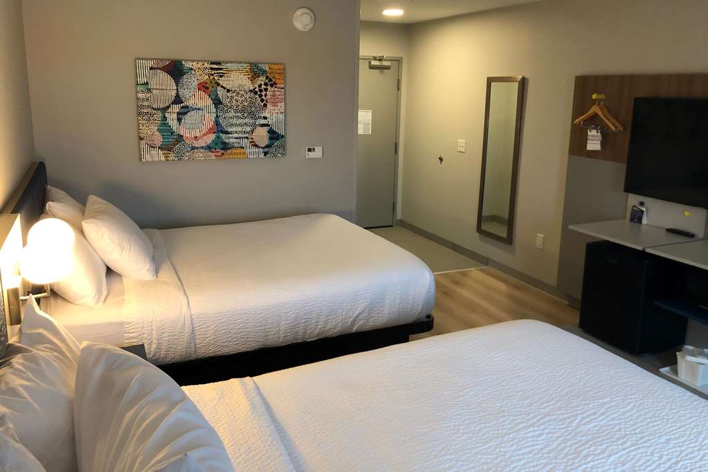 Microtel Inn & Suites by Wyndham Hot Springs - photo 13