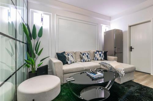Modern Nairobi Apartment with Private Pool and City Views