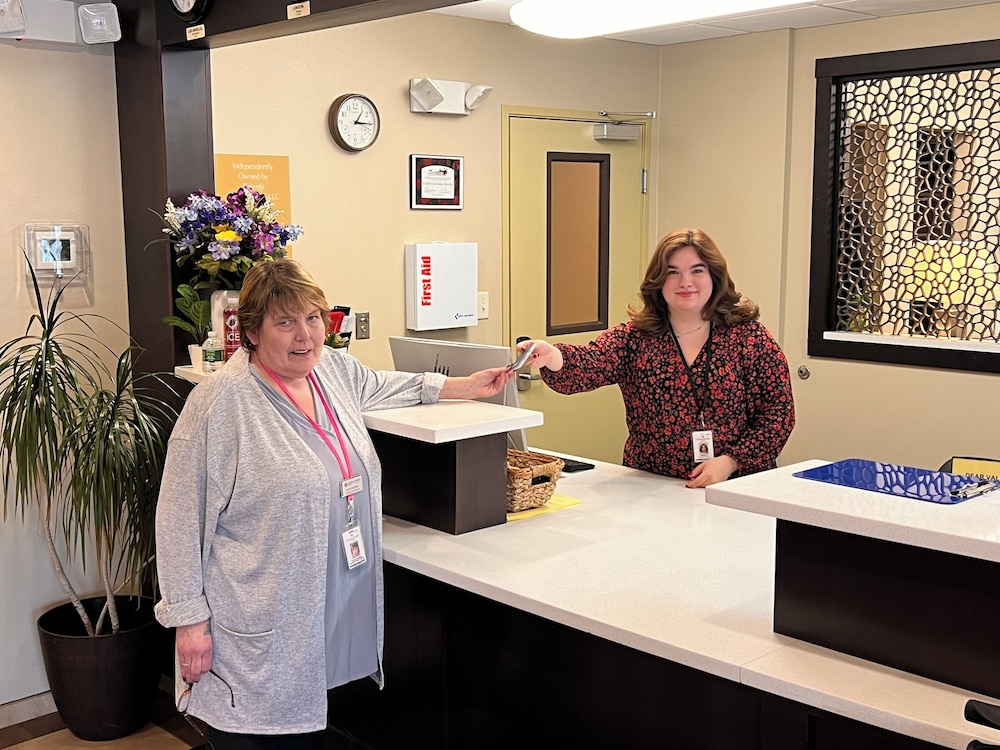 Candlewood Suites Bemidji Paul Bunyan an IHG Hotel - photo 2