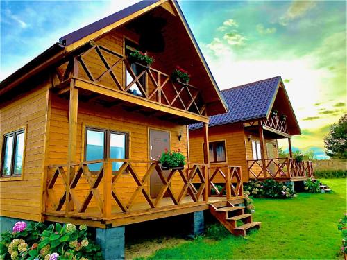 Czarcie Chatki — hotel in Kluki