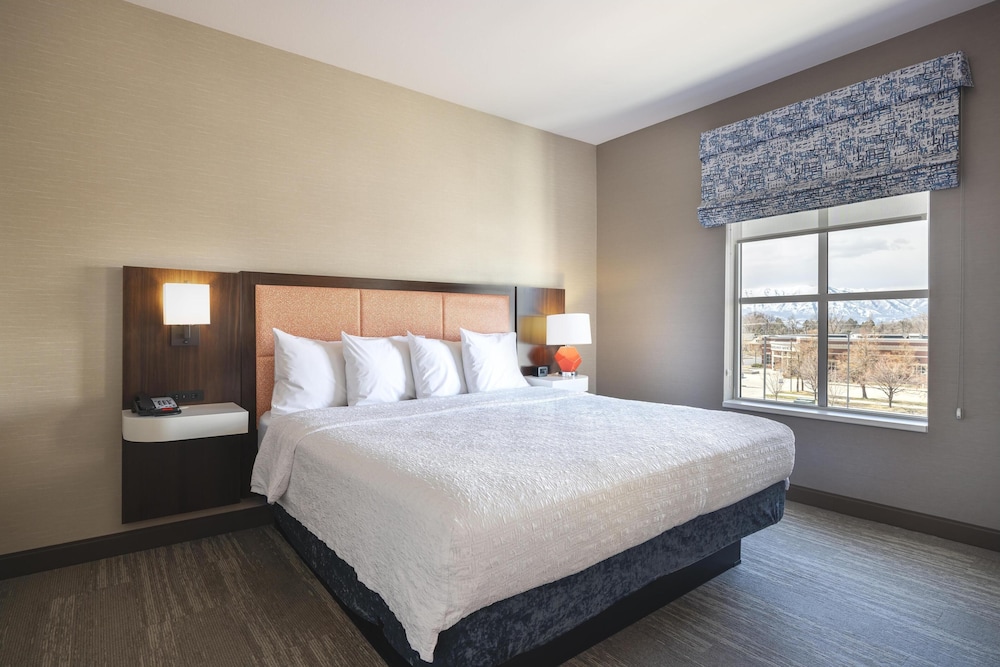 Hampton Inn & Suites Logan - photo 22