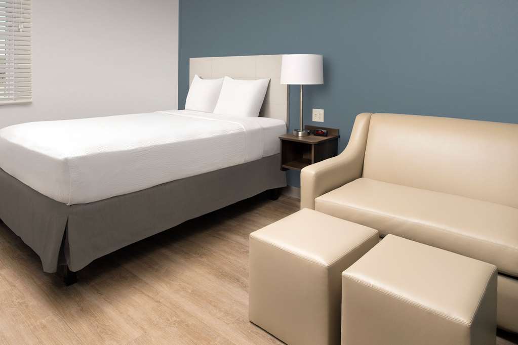 WoodSpring Suites Miami Southwest - photo 9