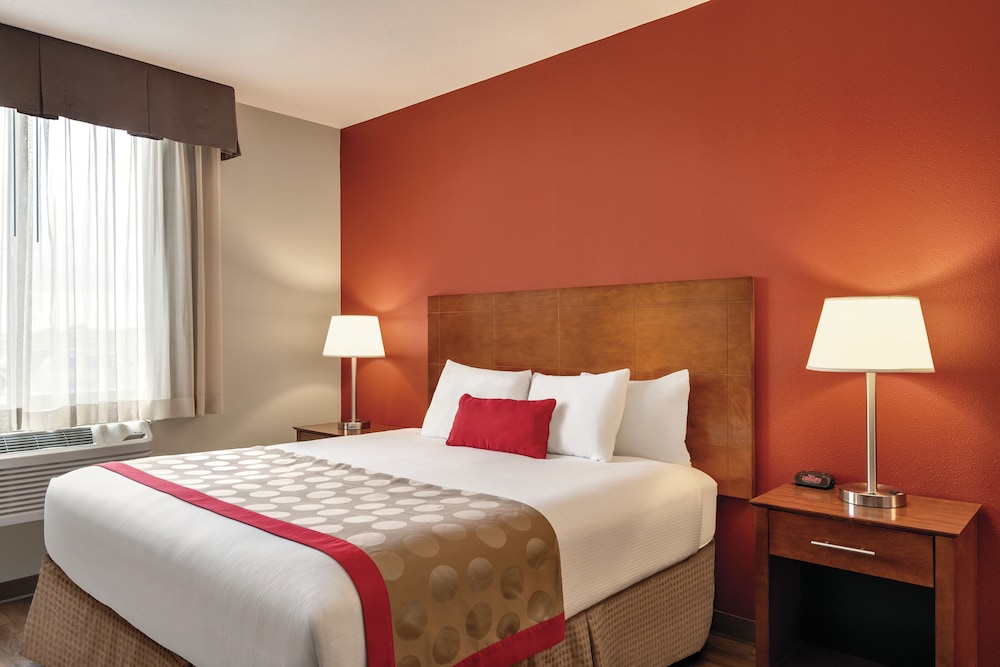 Bakken Airport Hotel and Suites XWA - photo 9