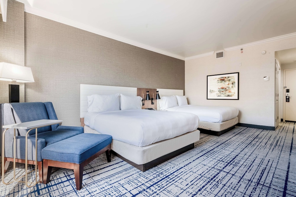 DoubleTree by Hilton South Charlotte Tyvola - photo 9