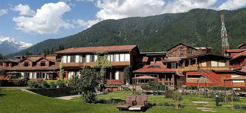 Pahalgam hotel in Pahlgam, India