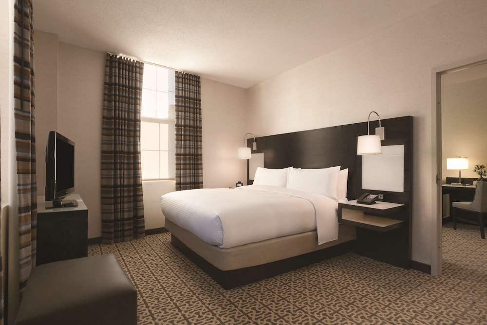 DoubleTree by Hilton Boston Downtown - photo 10