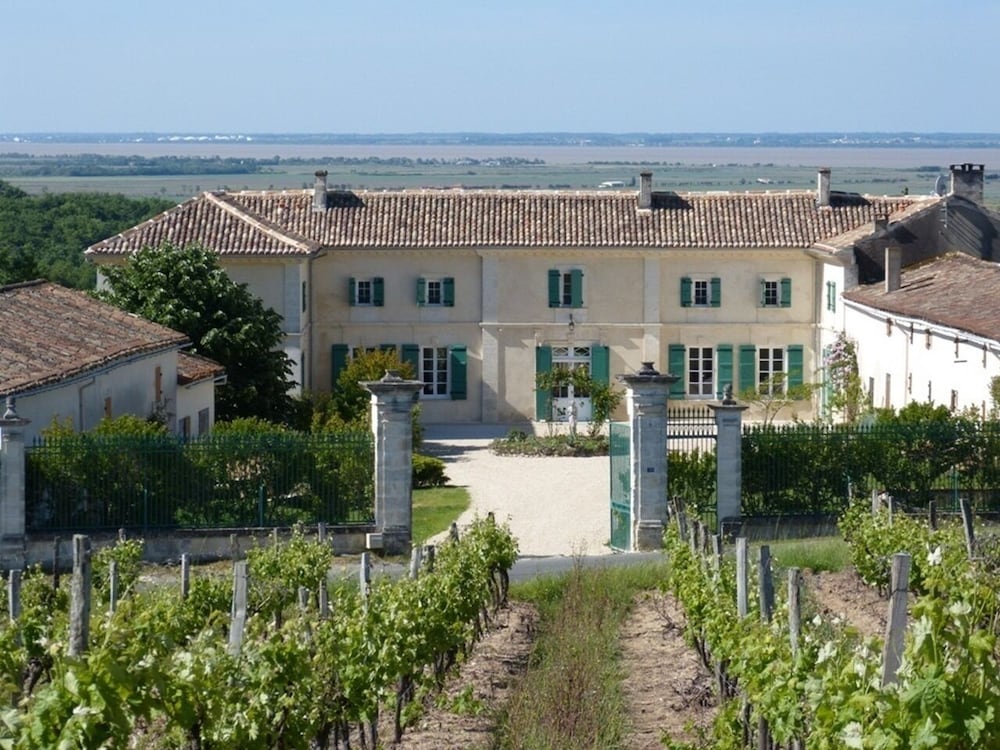 Domaine de L'estuaire — hotel in Mirambeau