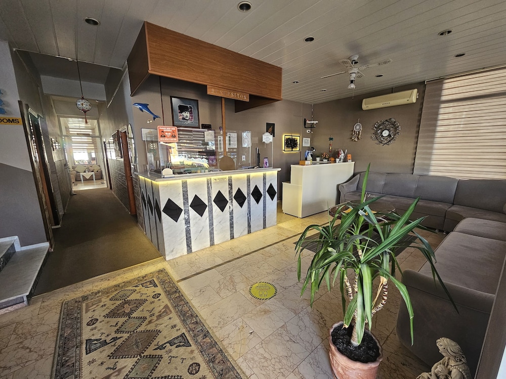 Nil Hotel — Ayvalik — photo 3