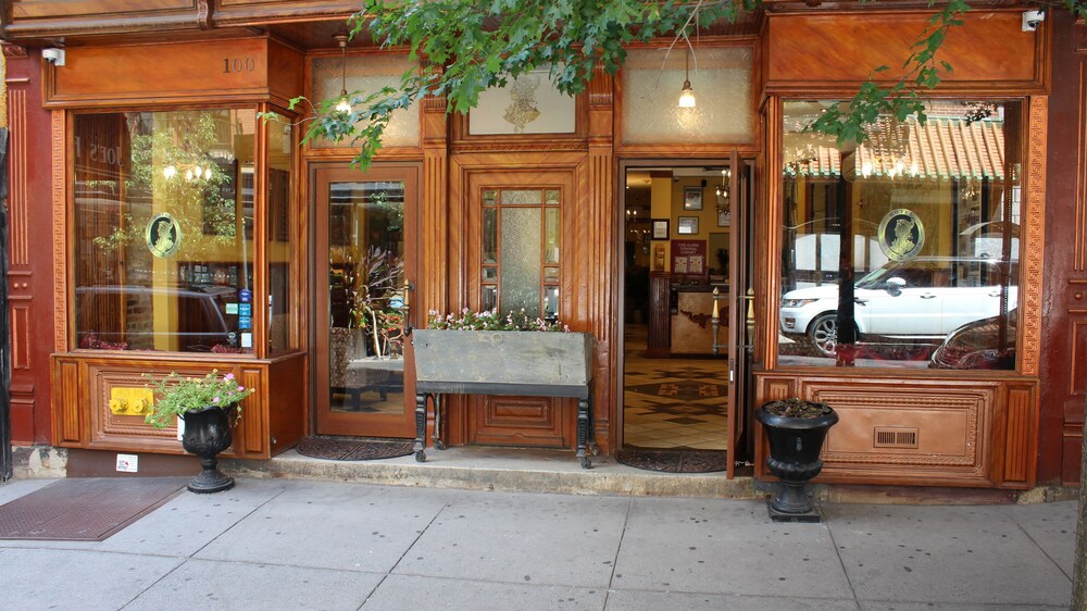 Blue Moon Boutique Hotel - photo 92