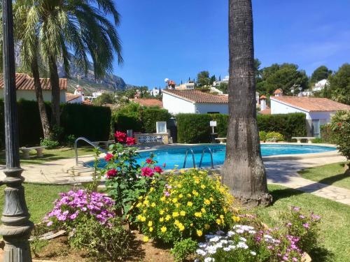 Casa de 2 dormitorios con piscina 2 terrazas privadas WIFI BBQ — 4-Star Luxury Hotel in Denia, Spain