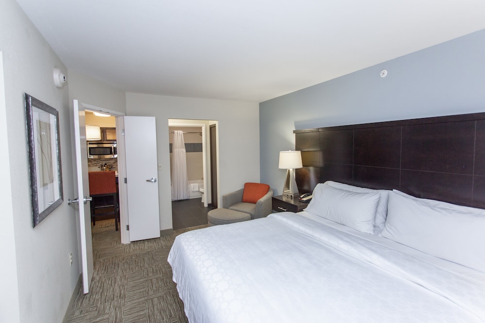 Staybridge Suites Bowling Green by IHG - photo 17
