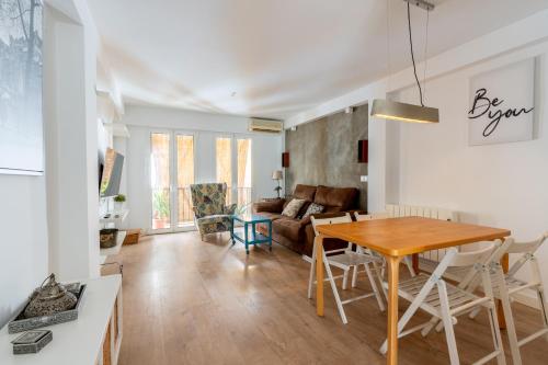 Bustos Tavera Olehousing — Sevilla