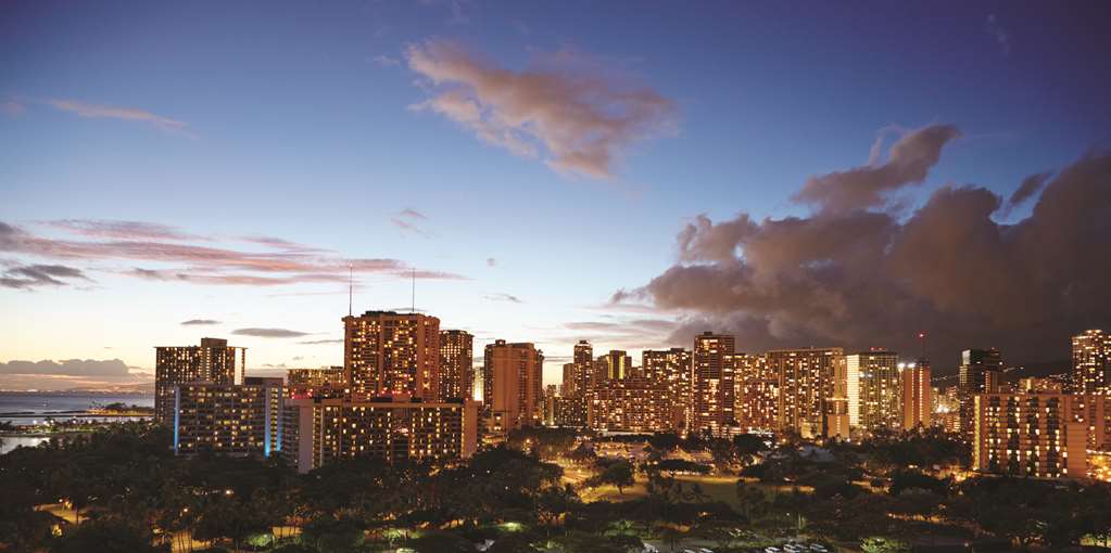 Embassy Suites by Hilton Waikiki Beach Walk - photo 12