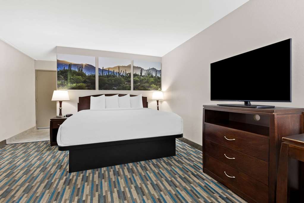 Days Inn & Suites by Wyndham Mesa Near Phoenix - photo 36