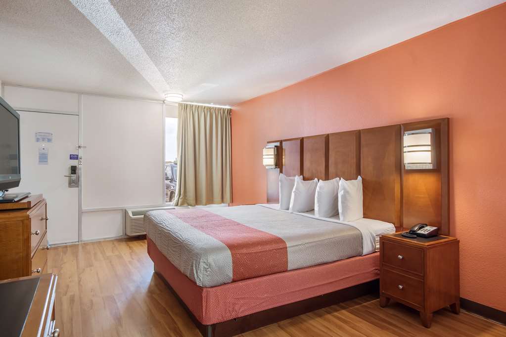 Motel 6 Van Buren AR - photo 7