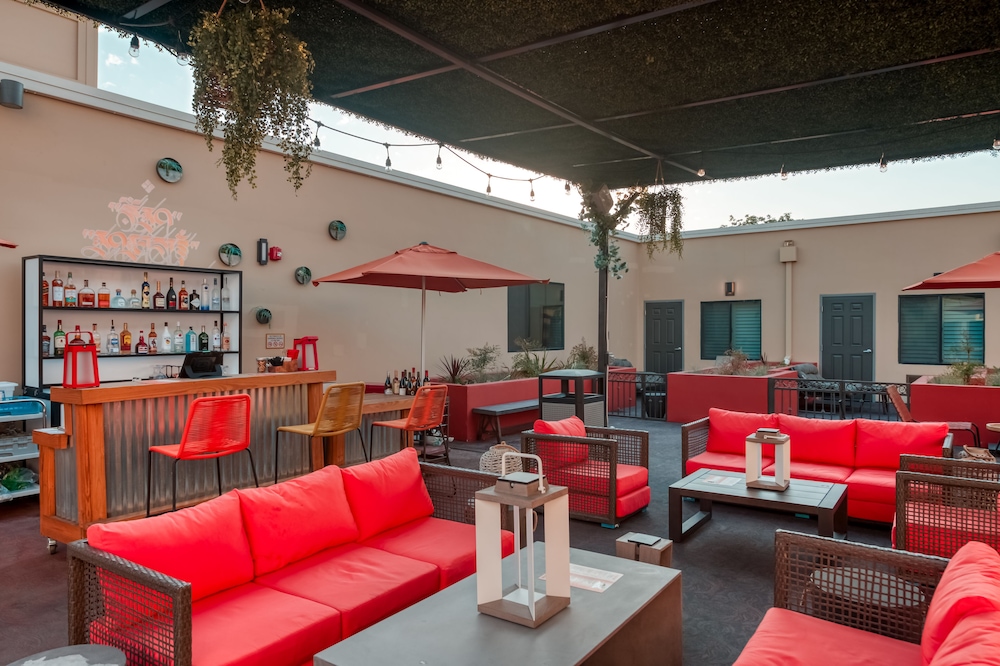 Hotel Lexen Newhall - photo 58
