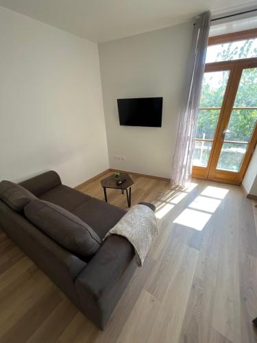 Agreable T2 Renove a Neuf — hotel in La Voulte-Sur-Rhone