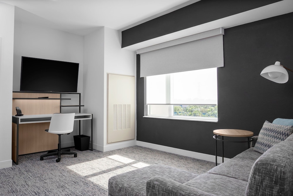 TownePlace Suites Tampa Clearwater - photo 4