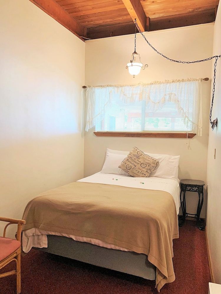 Breakers Boutique Inn - photo 44