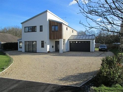 Dunkeld House Bed And Breakfast — 4-Star Luxury Hotel in Newton Abbot, United Kingdom