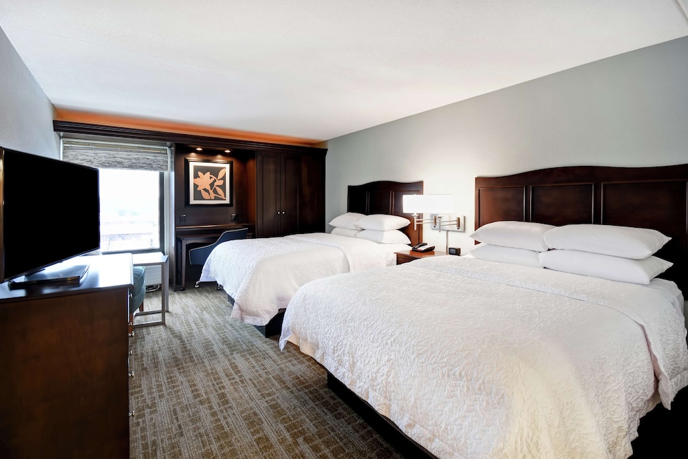 Hampton Inn Kansas City Overland Park - photo 22