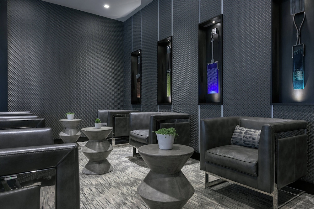 AC Hotel by Marriott Boston North - photo 4