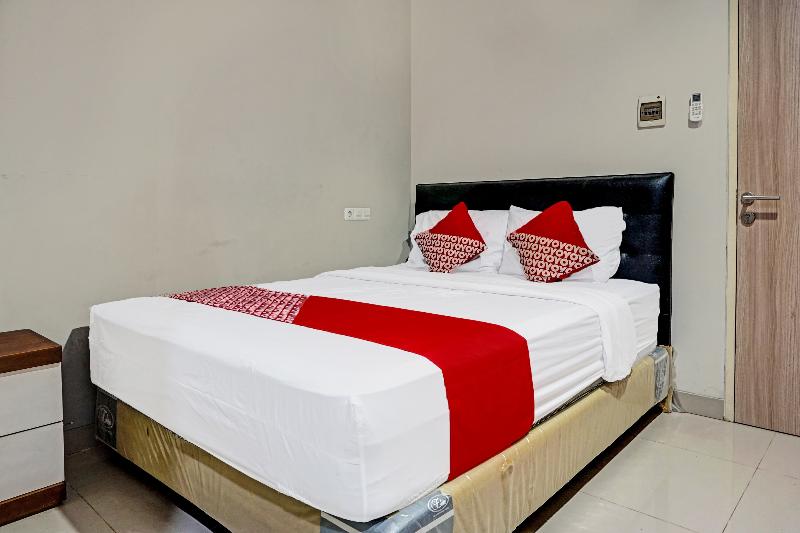 Oyo 91812 Nh Kost Syariah