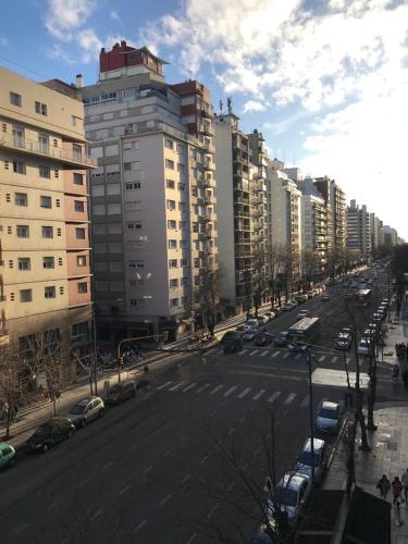 Impecable Departamento. Plaza Colon Con Balcon A La Calle — 4-Star Luxury Hotel in Mar Del Plata, Argentina