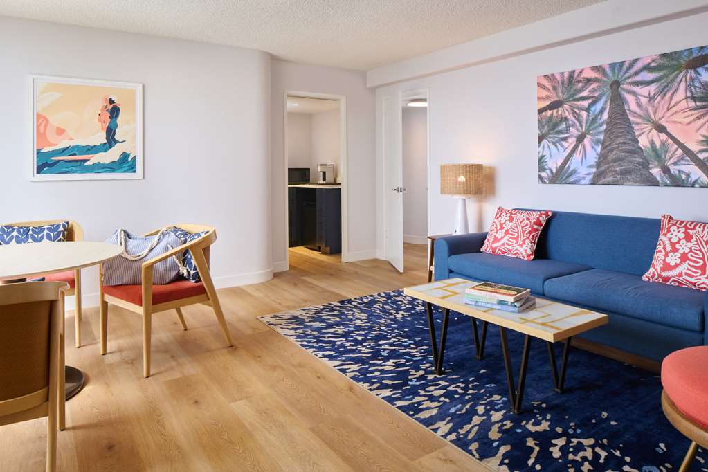 Outrigger Waikiki Paradise Hotel - photo 68