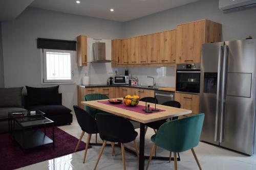 Nipiditos Village — 4-Star Luxury Hotel in Arkalochori, Greece
