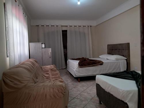 Sta Amélia 1 quarto familia 1 banheiro c garagem in Sao Roque, Brasil