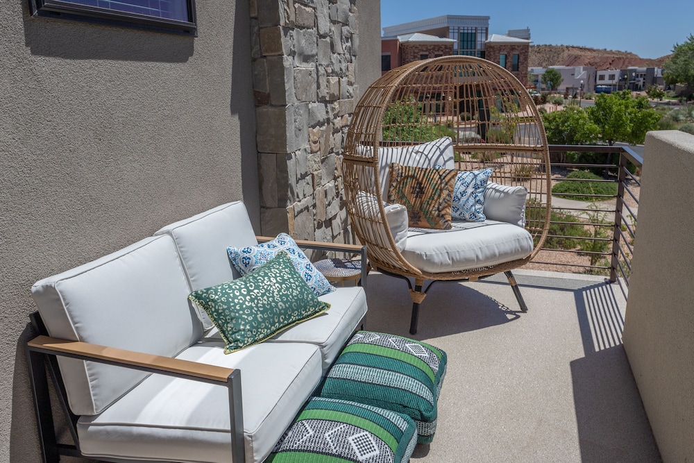 Town Center Resort - photo 592