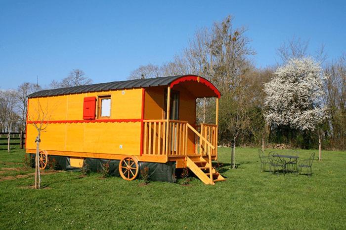 Roulotte Poulette — hotel in Mortagne-Au-Perche