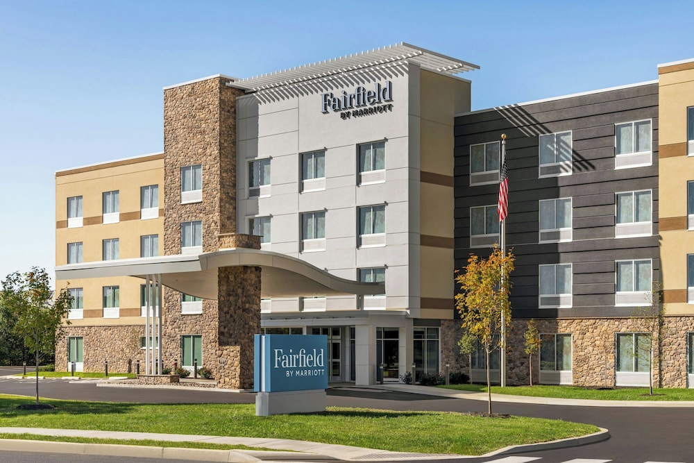 Fairfield by Marriott Inn & Suites Bethlehem PA - featured photo