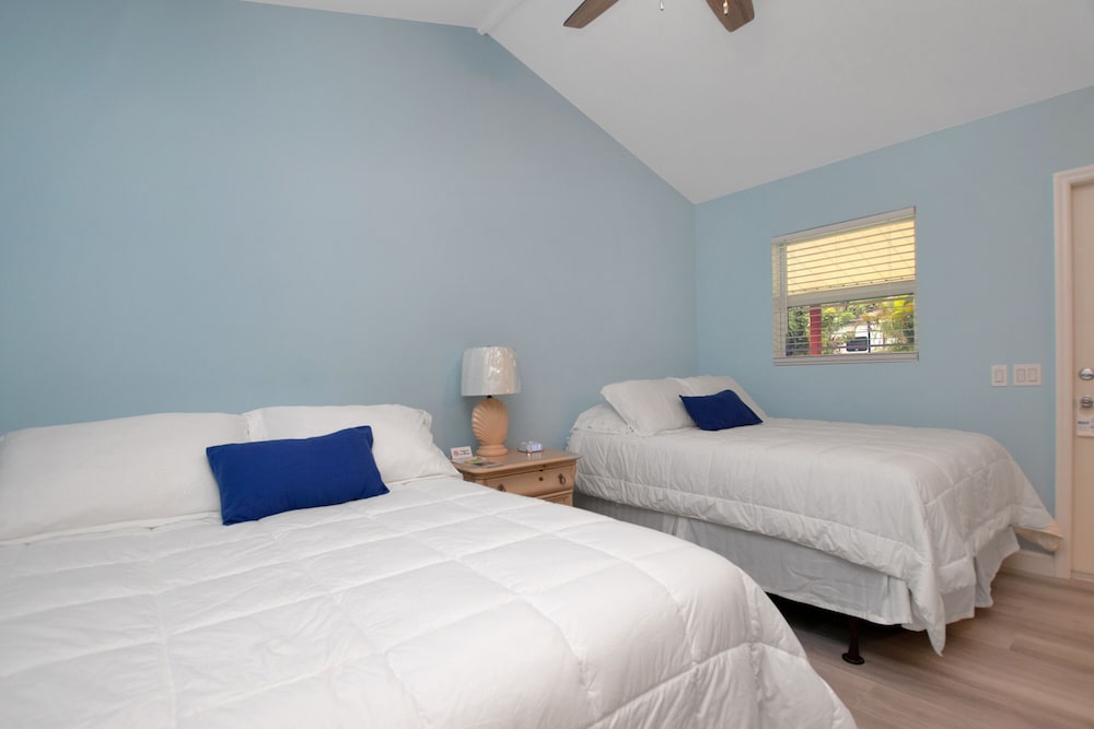 Sunset Cove Beach Resort - photo 28